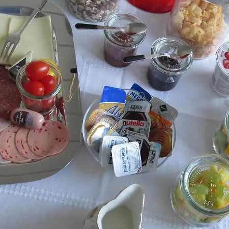 Homestay Gaestehaus Fichtenwaeldche *